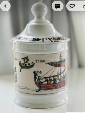 Vintage Limoges France porcelain apothecary lidded pot, "Capisserie de Bayeux"
